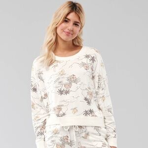 Gilly Hicks Patterned Fleece Crewnecks